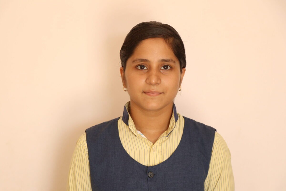 Inspiring Story of Isha: A Remarkable Student from Jakharanwali